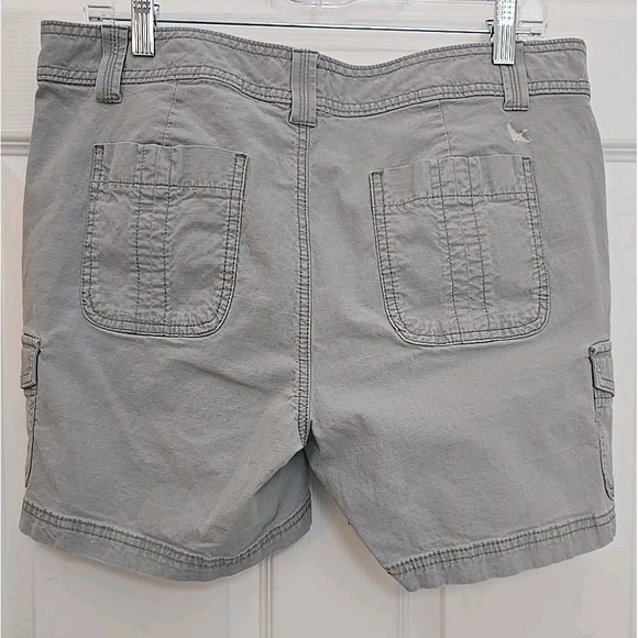 Eddie Bauer Women's Gray Shorts Size 12 Pockets - Picture 4 of 7